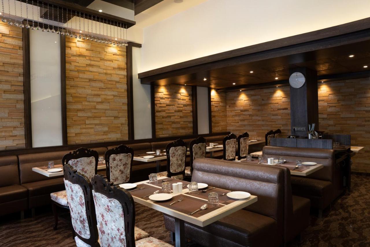 Gold Crest Business Hotel Navi Mumbai Buitenkant foto